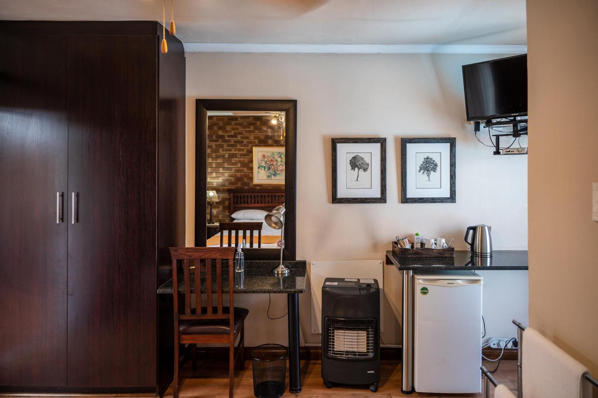 ואנדרביג'לפארק Asante Guest House מראה חיצוני תמונה