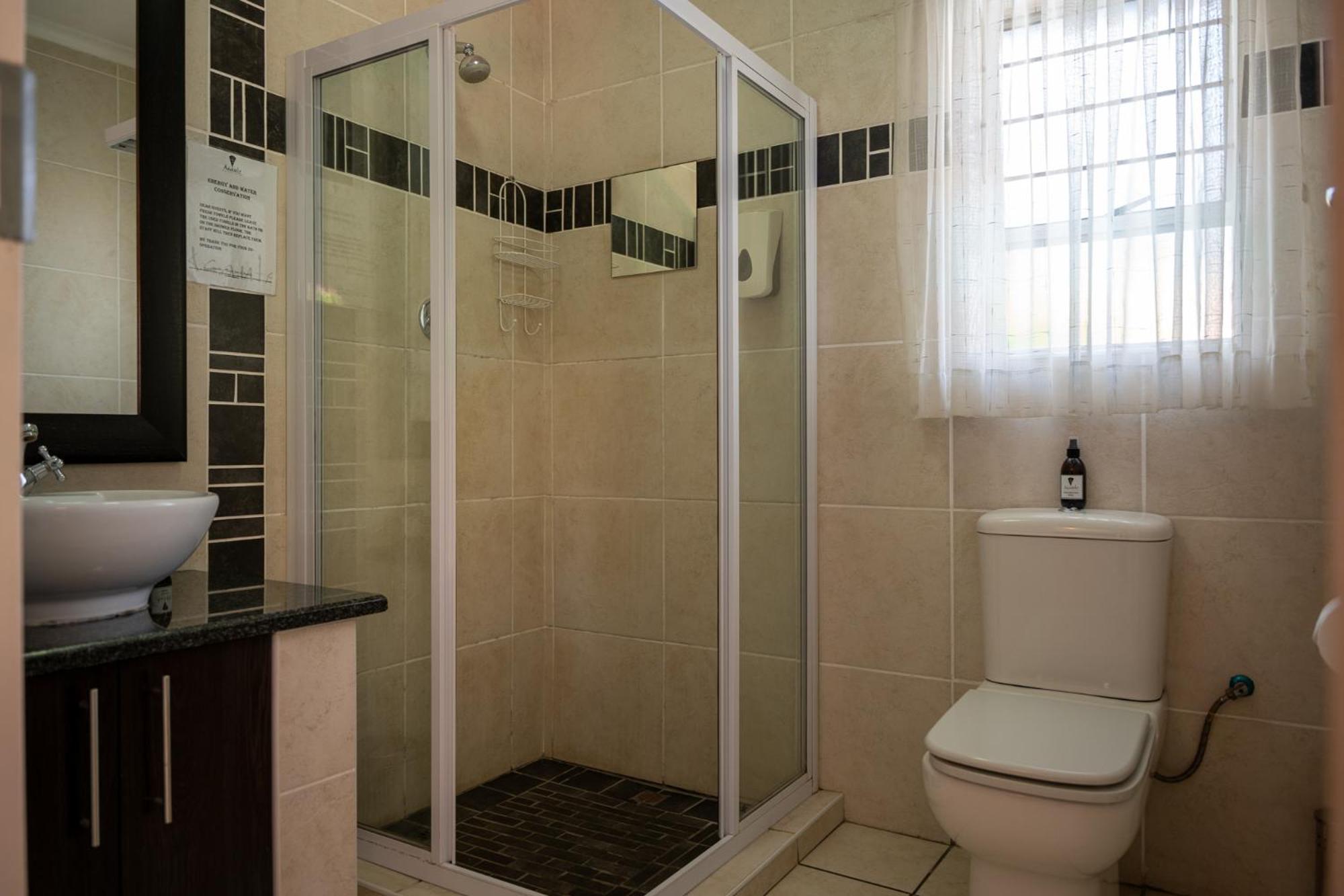 ואנדרביג'לפארק Asante Guest House מראה חיצוני תמונה