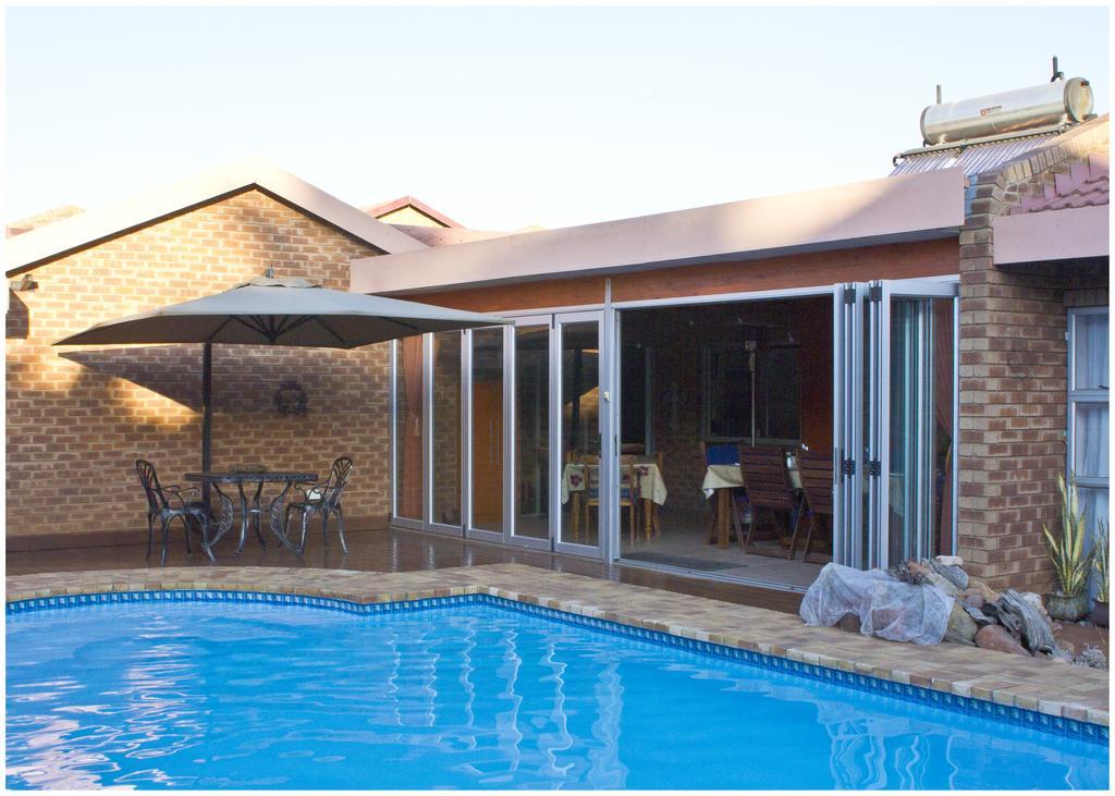 ואנדרביג'לפארק Asante Guest House מראה חיצוני תמונה
